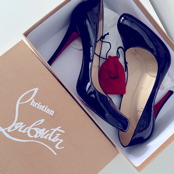 Christian Louboutin - Picture 1 of 7